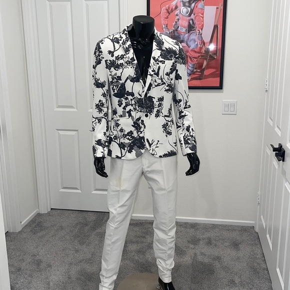 Zara Other - Zara white suit